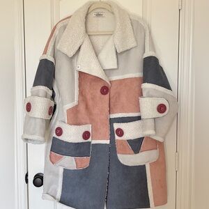 colorblock suede and fleece coat with patch pockets size M NEW